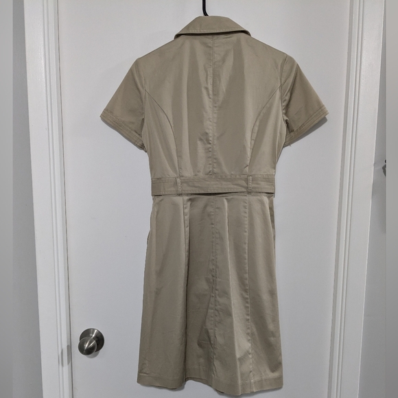 Banana Republic split neck mini dress - Picture 2 of 4